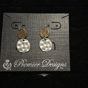 Premier Designs earrings
